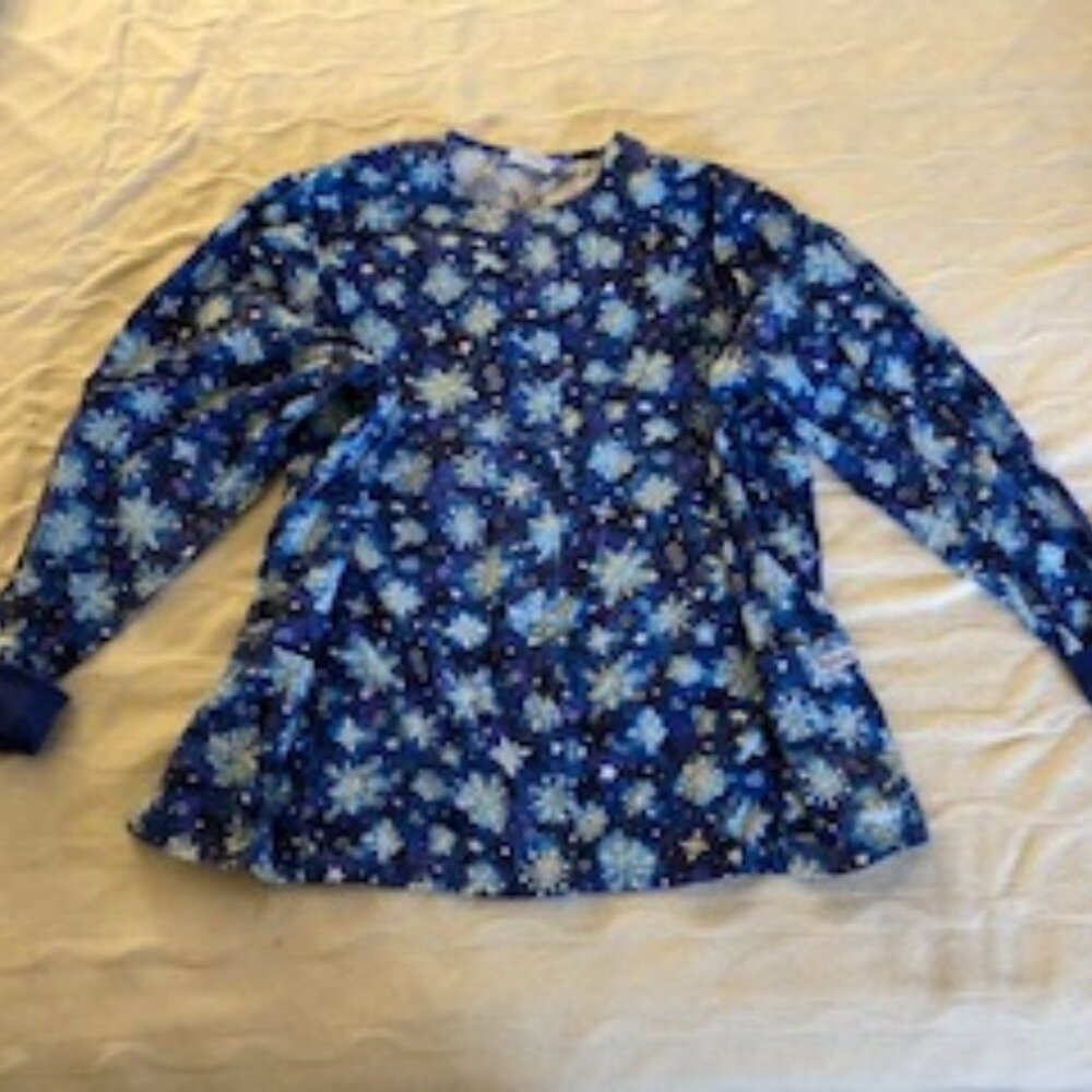 Scrub jacket holiday/winter theme plus size